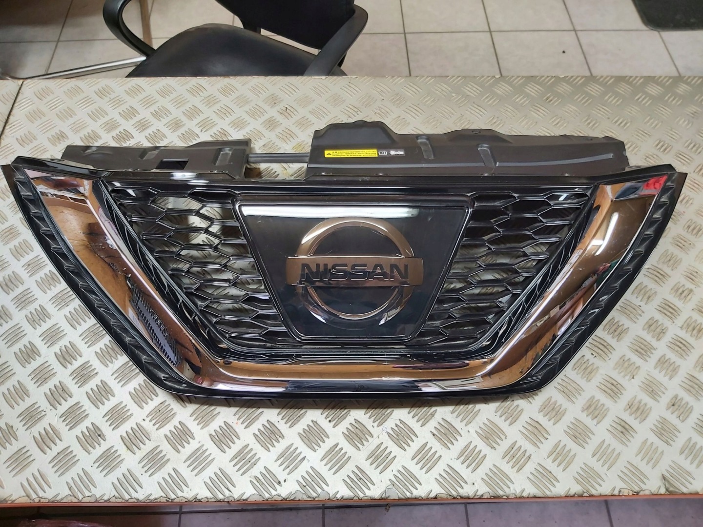 Nissan Qashqai J11 Kühlergrill FRONTGRILL Kühlergitter - Thumbnail 1