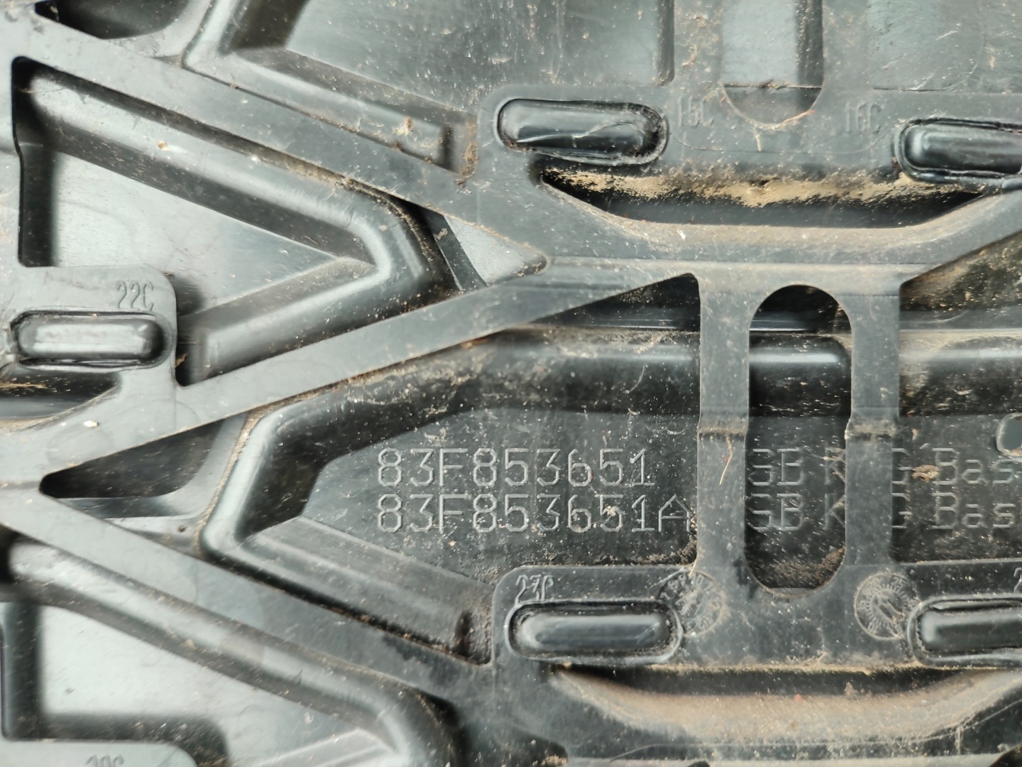 Audi Q3 Kühlergrill FRONTGRILL Kühlergitter 83F853651 - Thumbnail 6