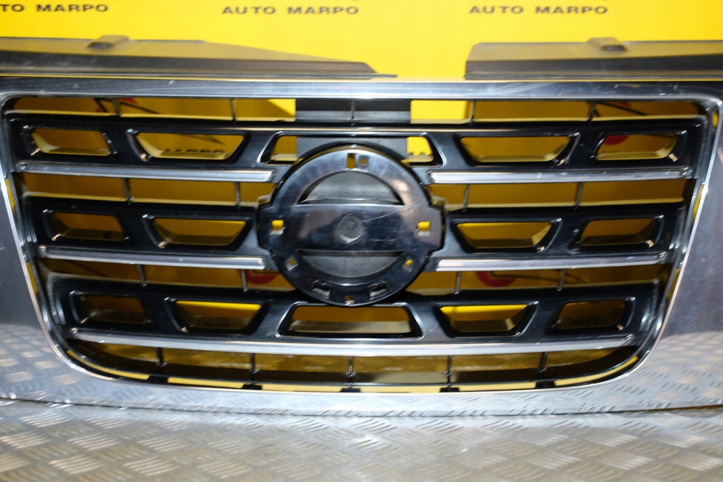 Nissan Patrol Y60 Kühlergrill FRONTGRILL Kühlergitter - Thumbnail 5