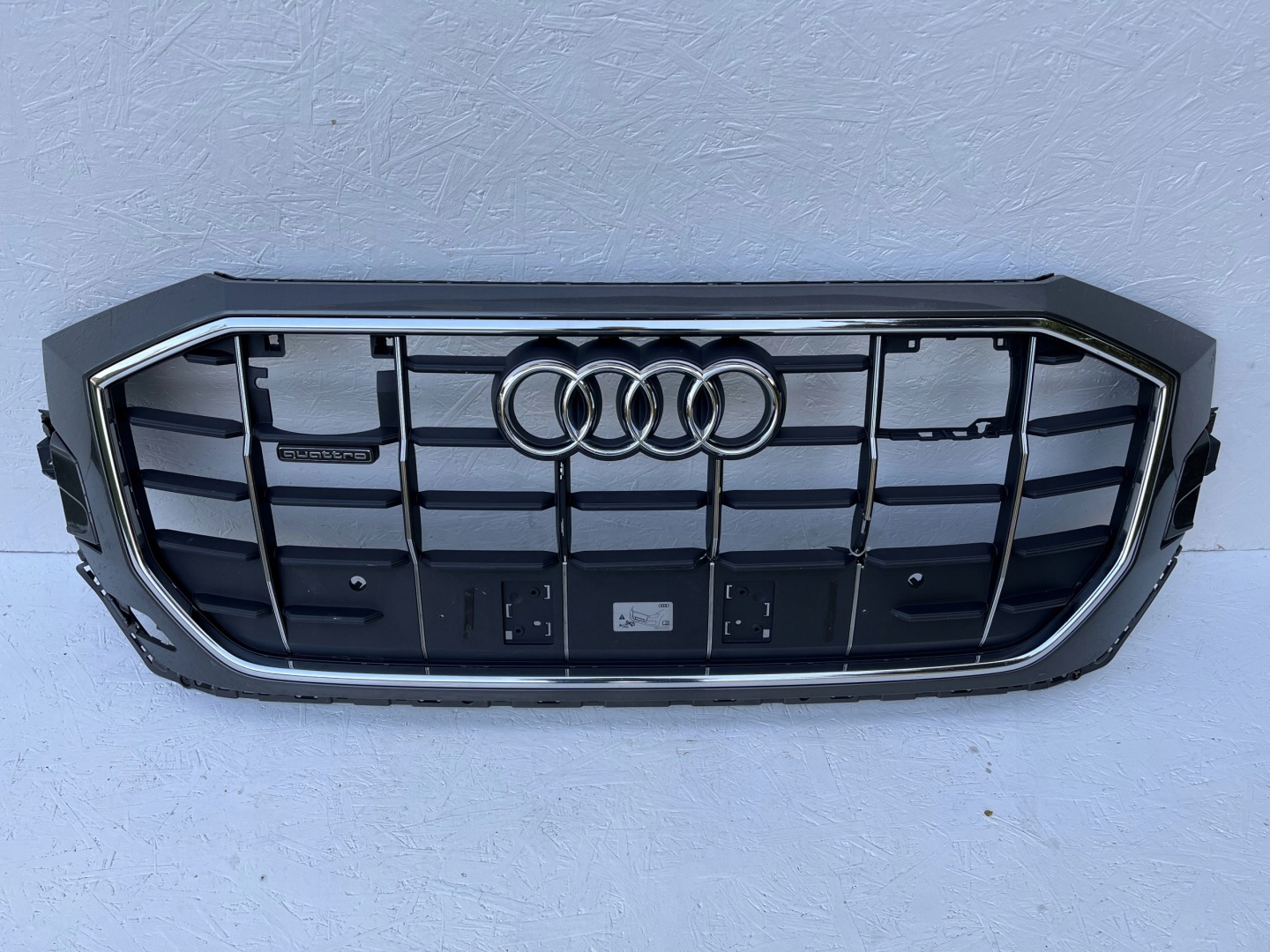Audi Q8 Kühlergrill FRONTGRILL Kühlergitter 4M8853651D - Thumbnail 1