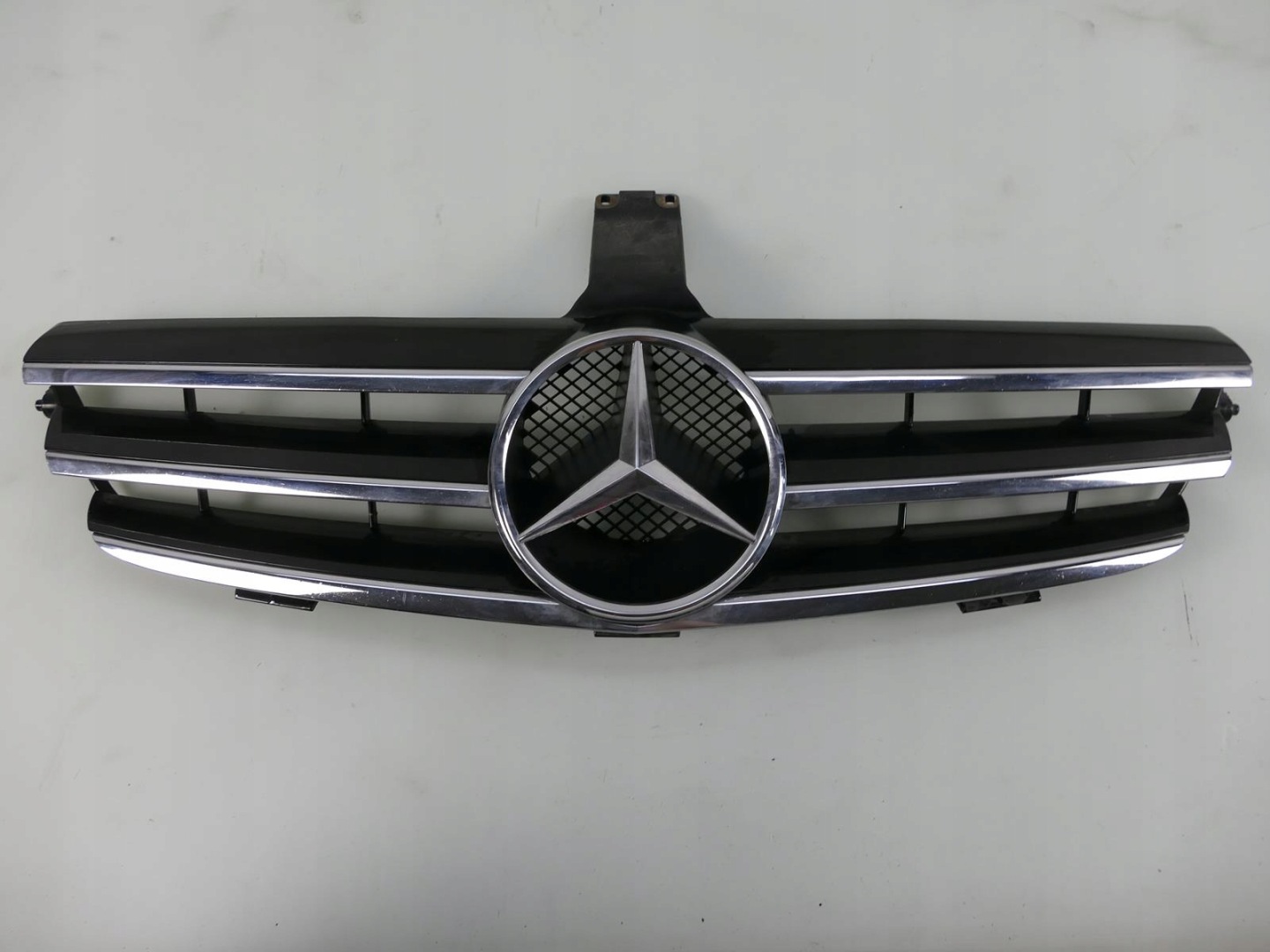 Mercedes-Benz CLK-Klasse W209 Kühlergrill FRONTGRILL Kühlergitter A2098800123 - Thumbnail 1