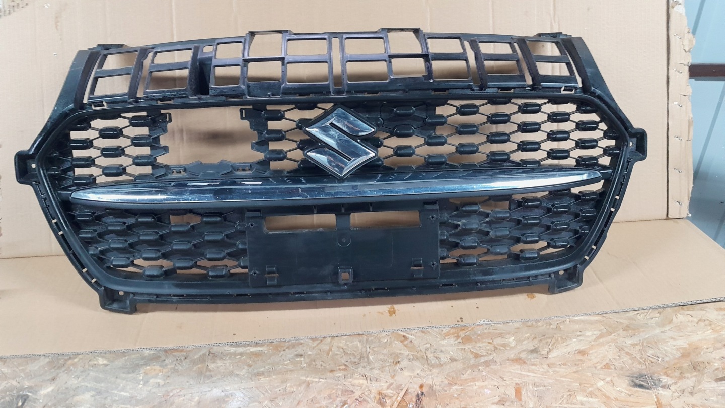 Suzuki Swift I AA Kühlergrill FRONTGRILL Kühlergitter 7174479S0 - Thumbnail 1