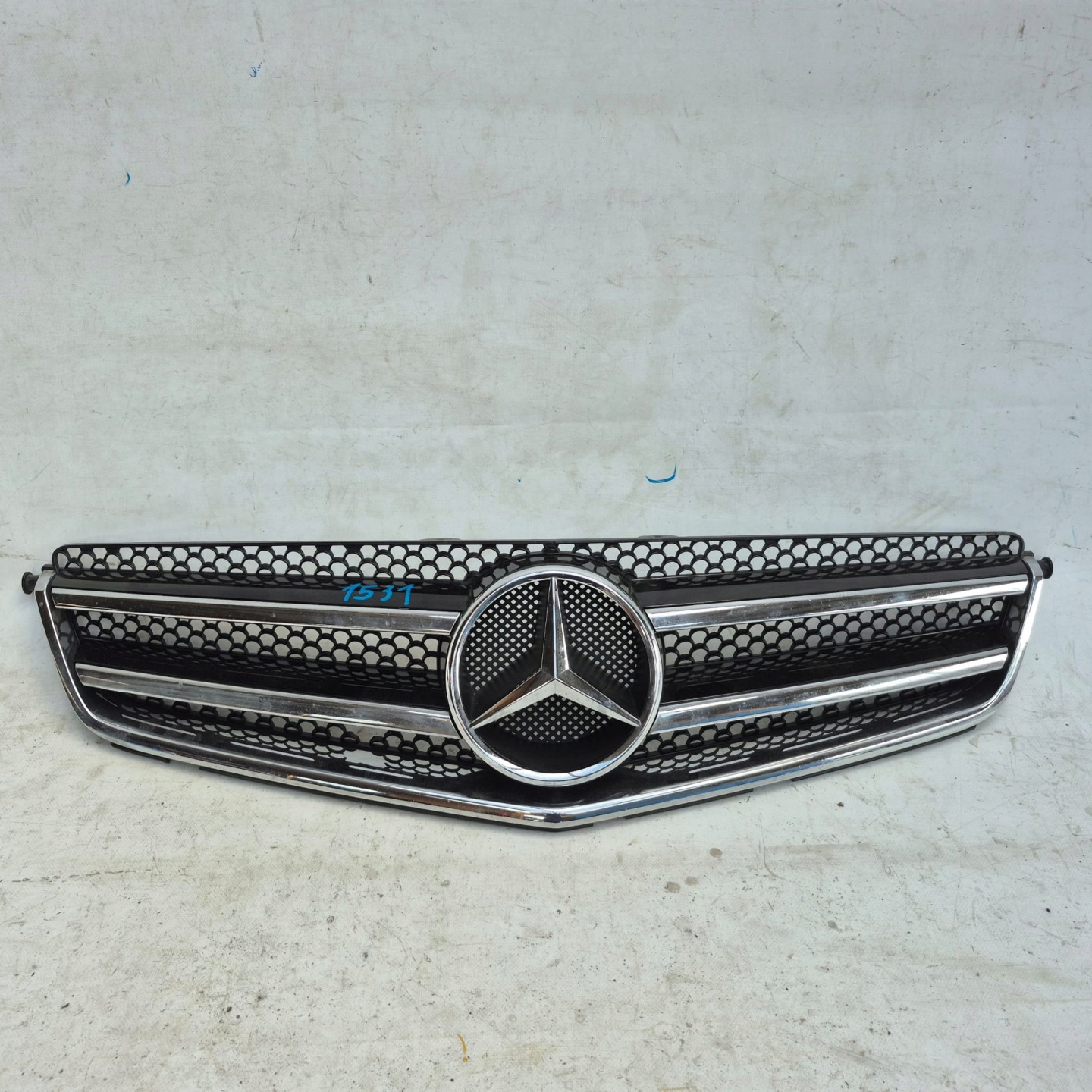 Mercedes-Benz C-Klasse W204 Kühlergrill FRONTGRILL Kühlergitter A2048801083 - Thumbnail 1