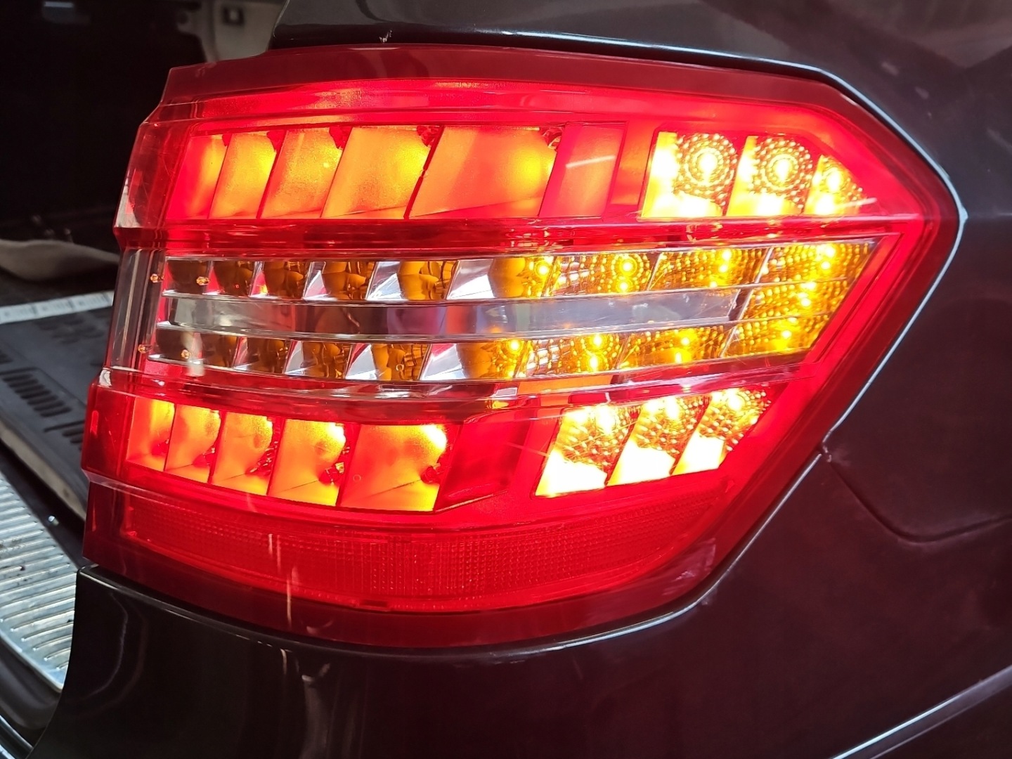 Mercedes-Benz E-Klasse W212 Rückleuchte Rearlamp - Thumbnail 1