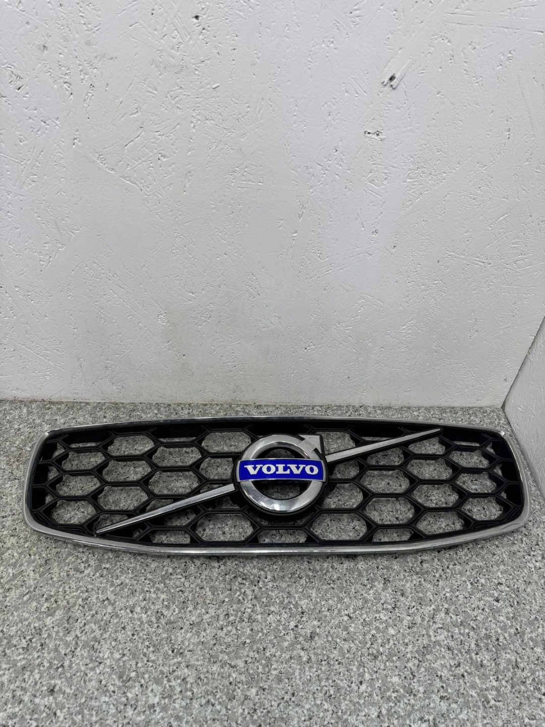 Volvo S70/V70/XC70 XC70 Kühlergrill FRONTGRILL Kühlergitter 20072016 - Thumbnail 1