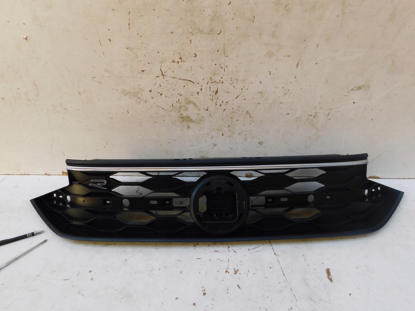 VW Taigo Kühlergrill FRONTGRILL Kühlergitter 2G7853655A - Thumbnail 1