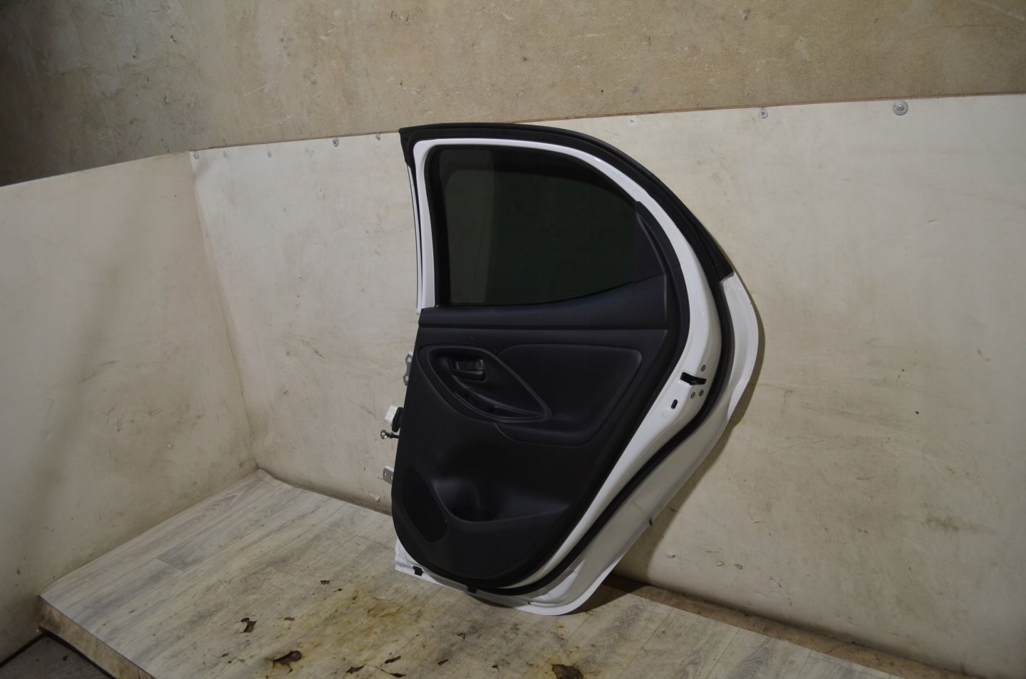Toyota Yaris I P1 Tür Hinten Rechts Door Porta Porte - Thumbnail 5