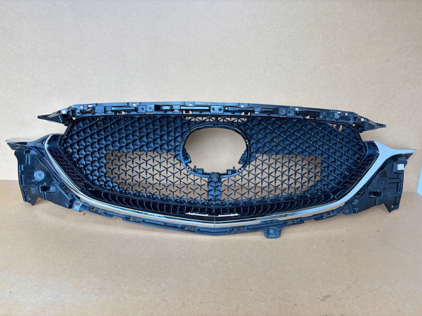 Mazda CX-5 KF Kühlergrill FRONTGRILL Kühlergitter KB8B50712K - Thumbnail 1