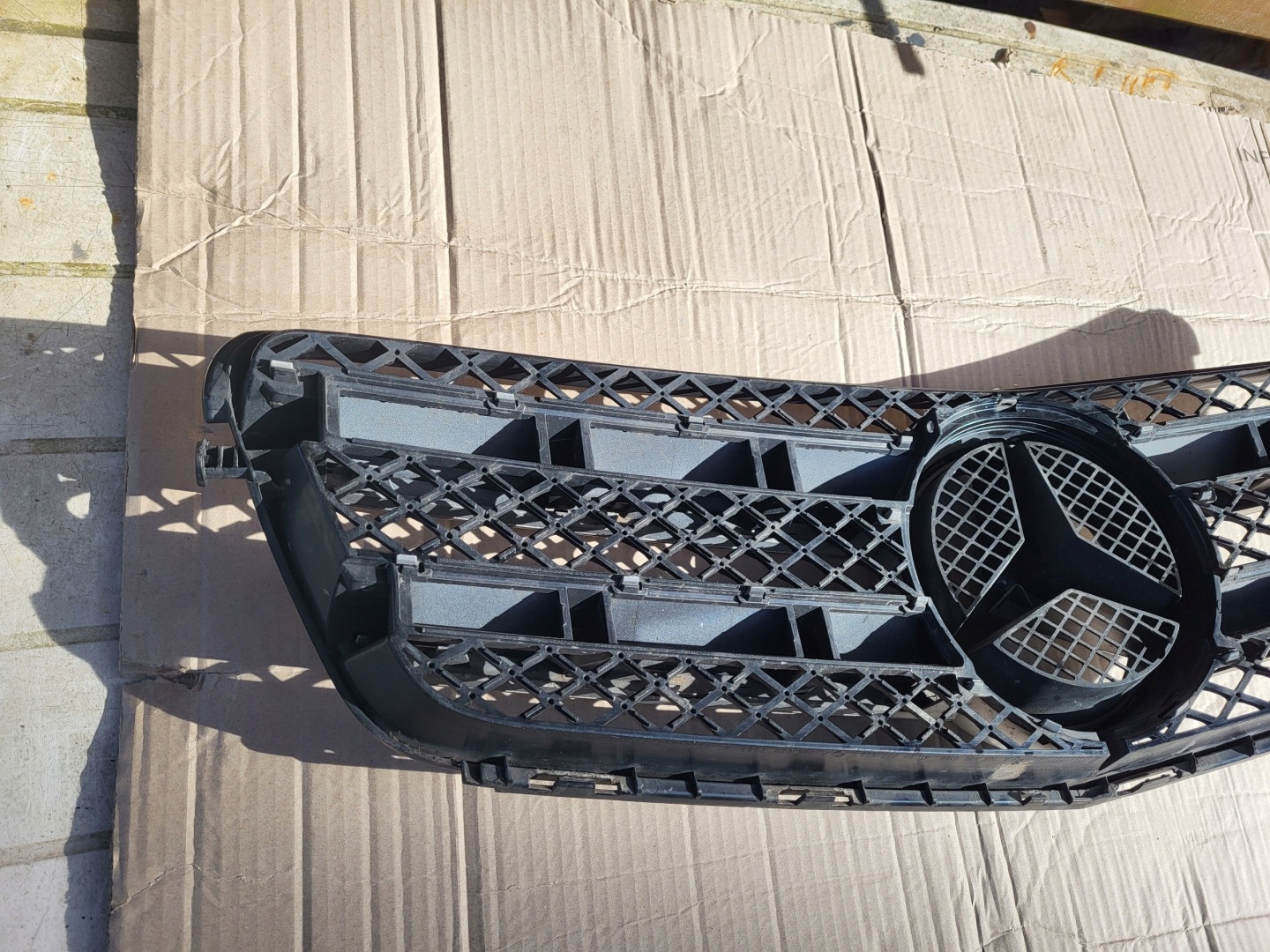 Mercedes-Benz C-Klasse W204 Kühlergrill FRONTGRILL Kühlergitter - Thumbnail 4