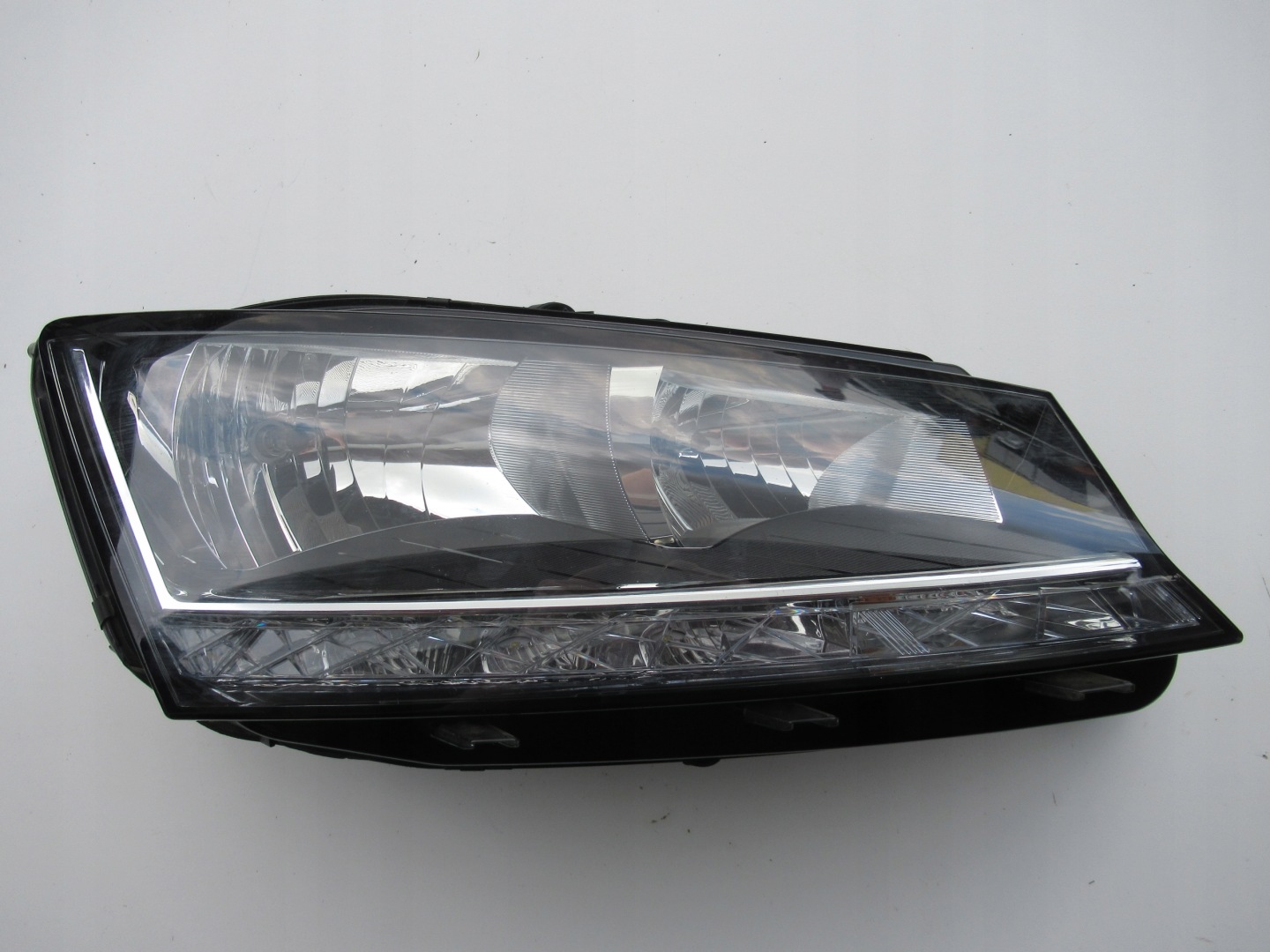 Frontscheinwerfer Skoda Fabia 6Y 6V1941016D LED Rechts Scheinwerfer Headlight - Thumbnail 1