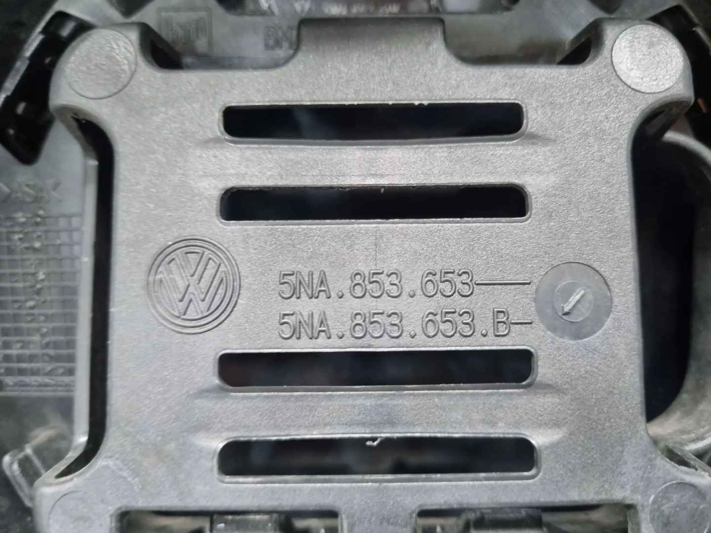 VW Tiguan Kühlergrill FRONTGRILL Kühlergitter 5NA853653 - Thumbnail 9