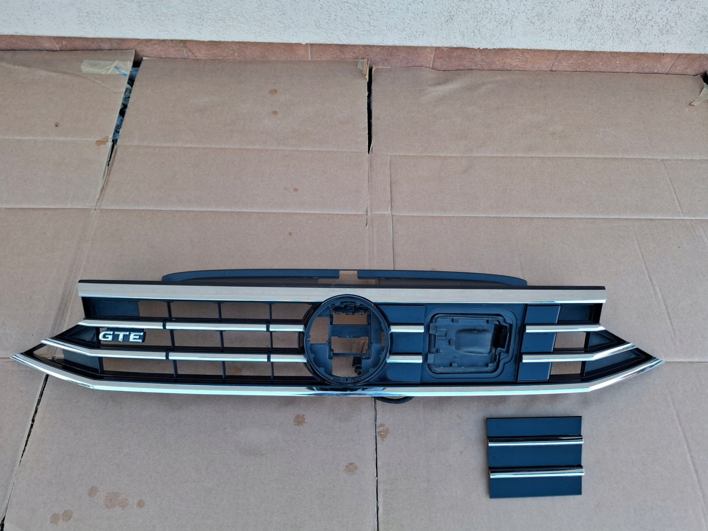VW Passat B8 Kühlergrill FRONTGRILL Kühlergitter - Thumbnail 1
