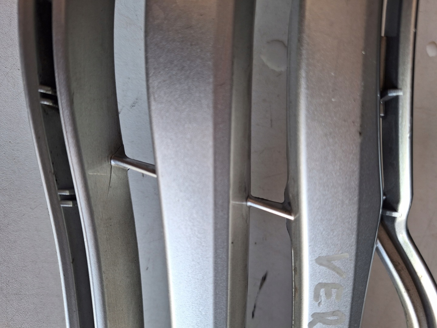 Toyota Verso AR2 Kühlergrill FRONTGRILL Kühlergitter 531110F070H - Thumbnail 10