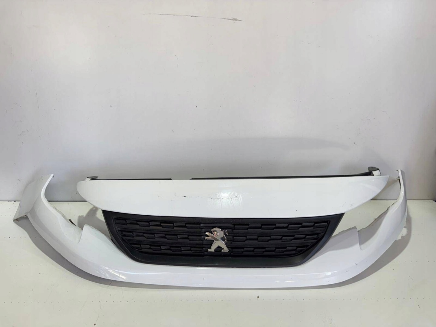 Peugeot Partner 7* Kühlergrill FRONTGRILL Kühlergitter 9818281980 - Thumbnail 1