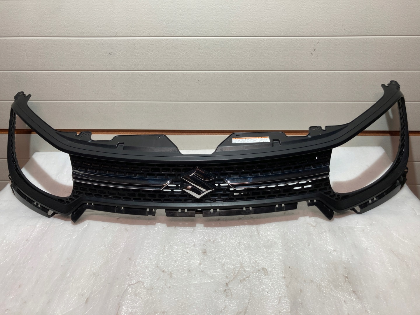 Suzuki Ignis I FH Kühlergrill FRONTGRILL Kühlergitter 7211162R02 - Thumbnail 1