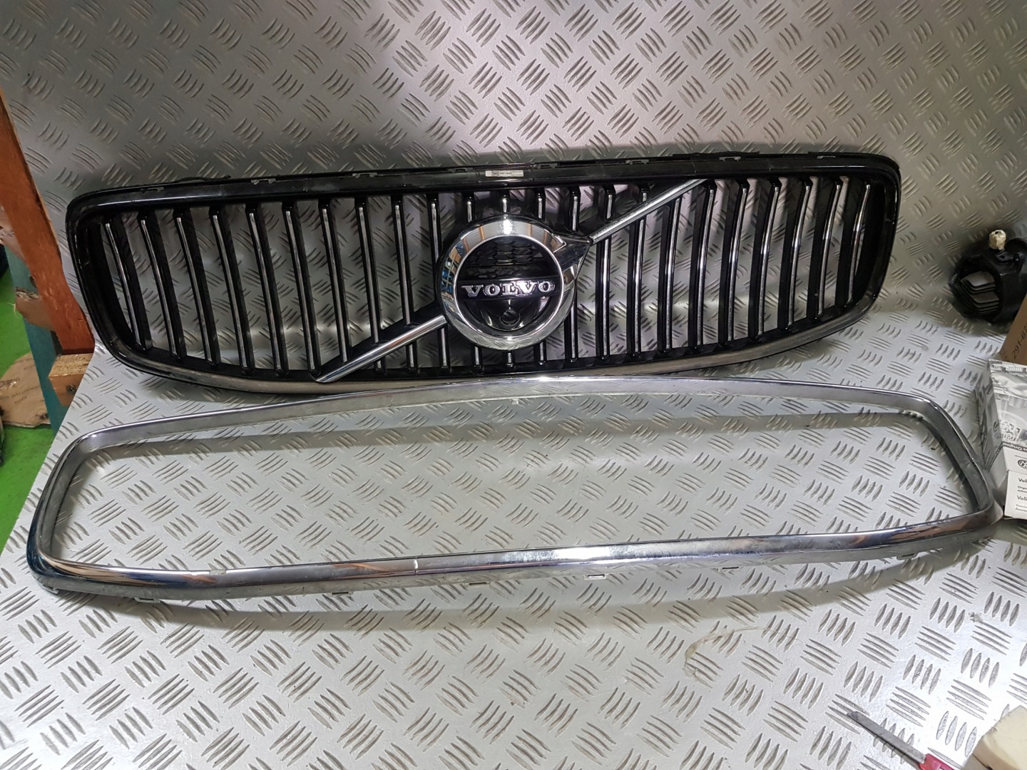 Volvo S90/V90 S90 Kühlergrill FRONTGRILL Kühlergitter 31425408 - Thumbnail 1