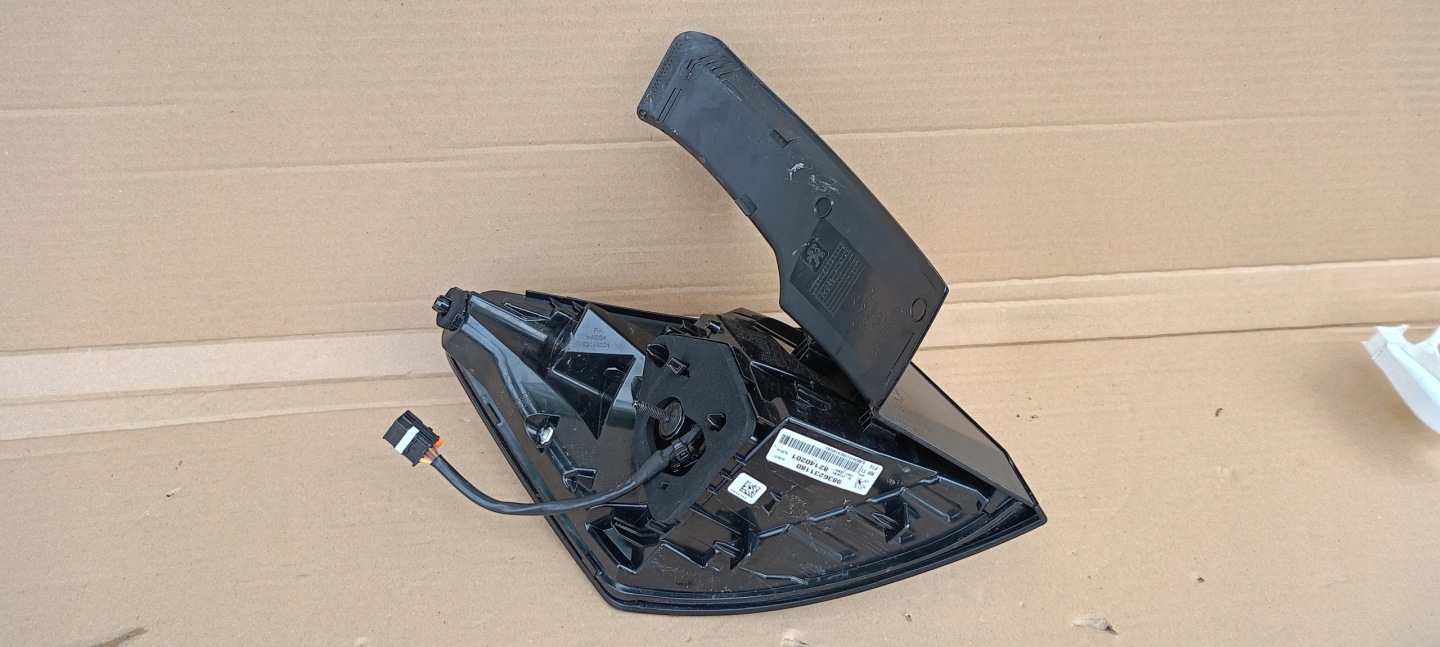 Peugeot 3008 Rückleuchte 9836231180 Rearlamp - Thumbnail 9