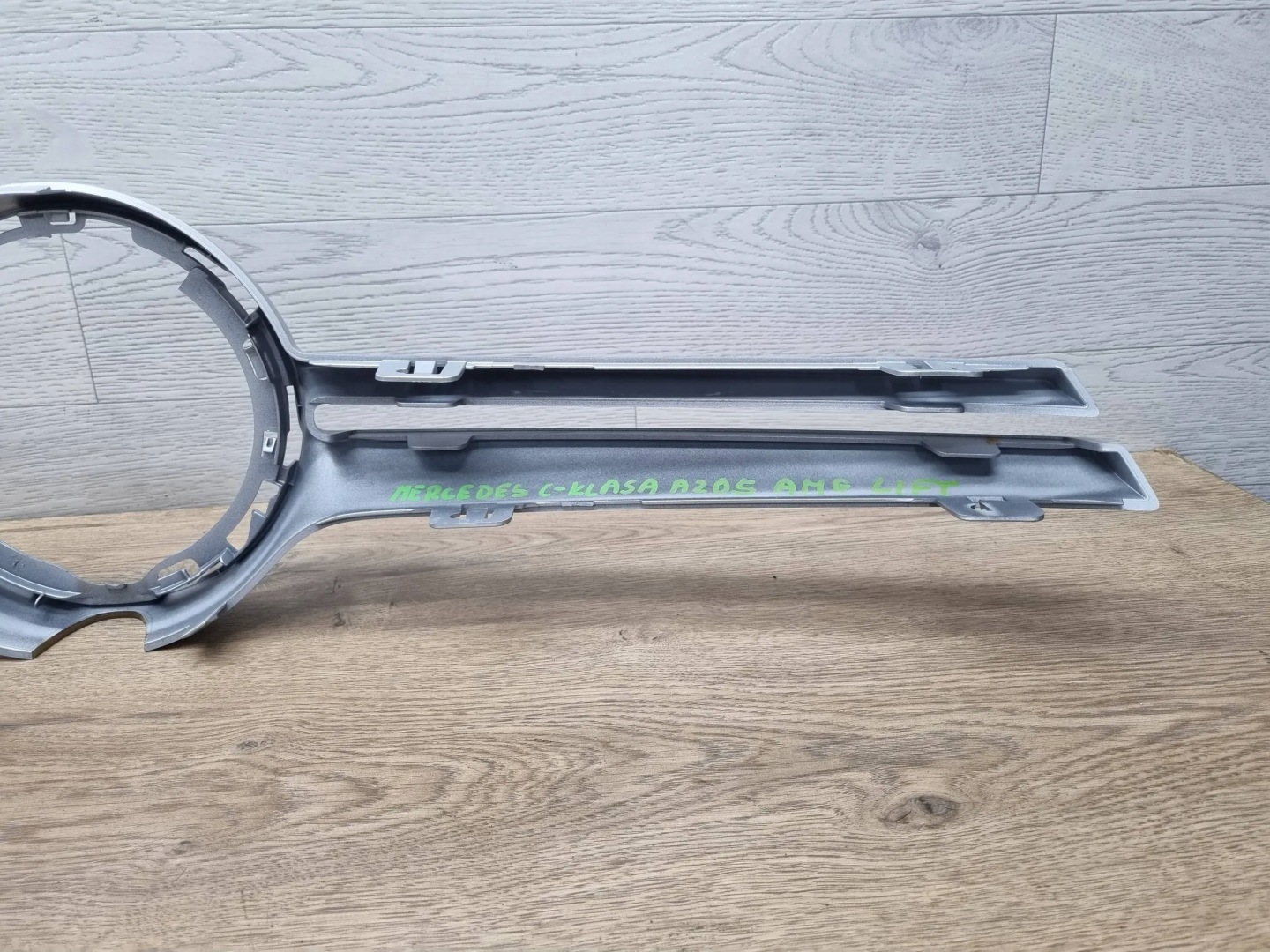 Mercedes-Benz C-Klasse W202 Kühlergrill FRONTGRILL Kühlergitter A2058882100 - Thumbnail 6