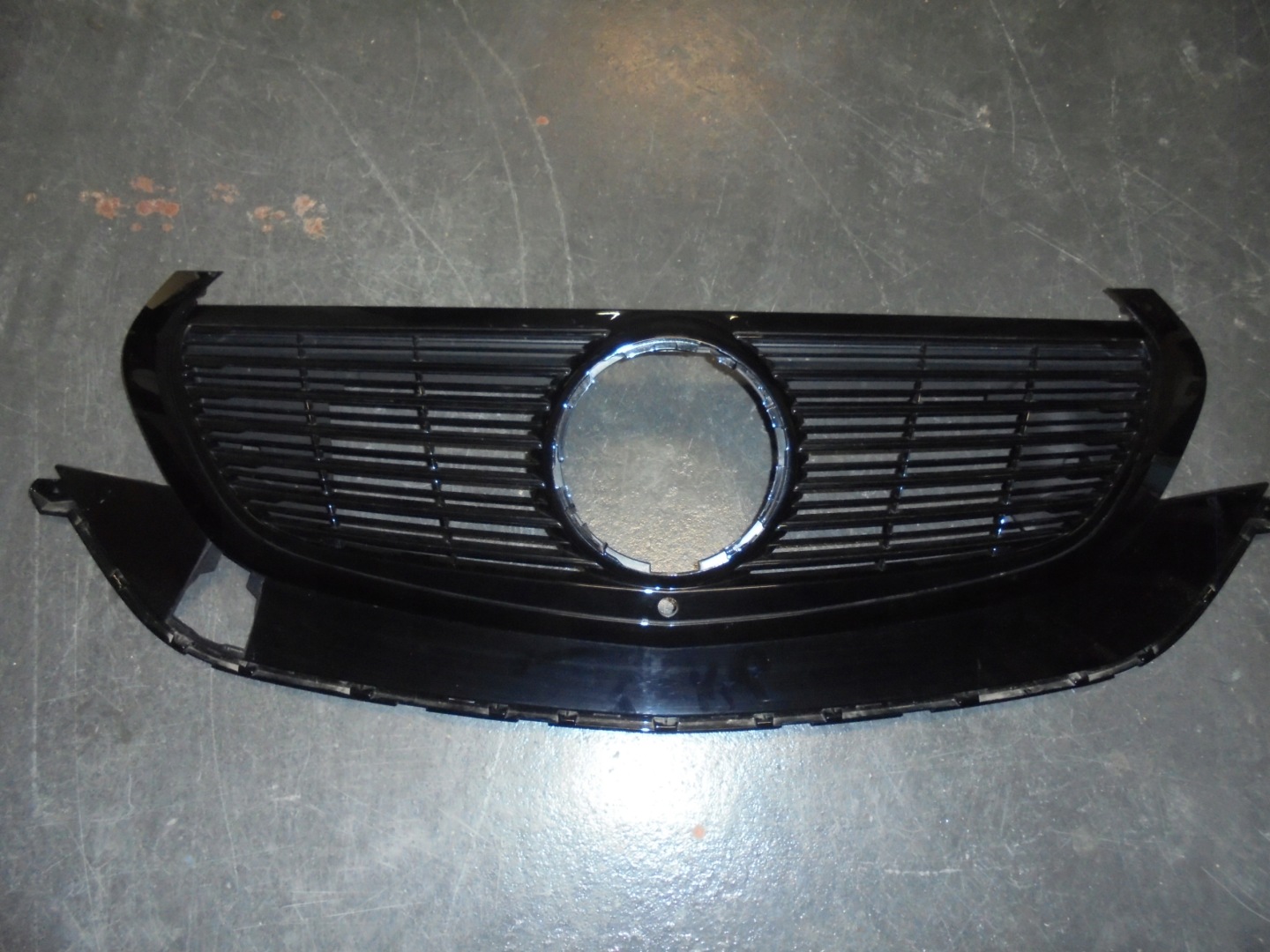 Mercedes-Benz EQC N293 Kühlergrill FRONTGRILL Kühlergitter A2938881800 - Thumbnail 1