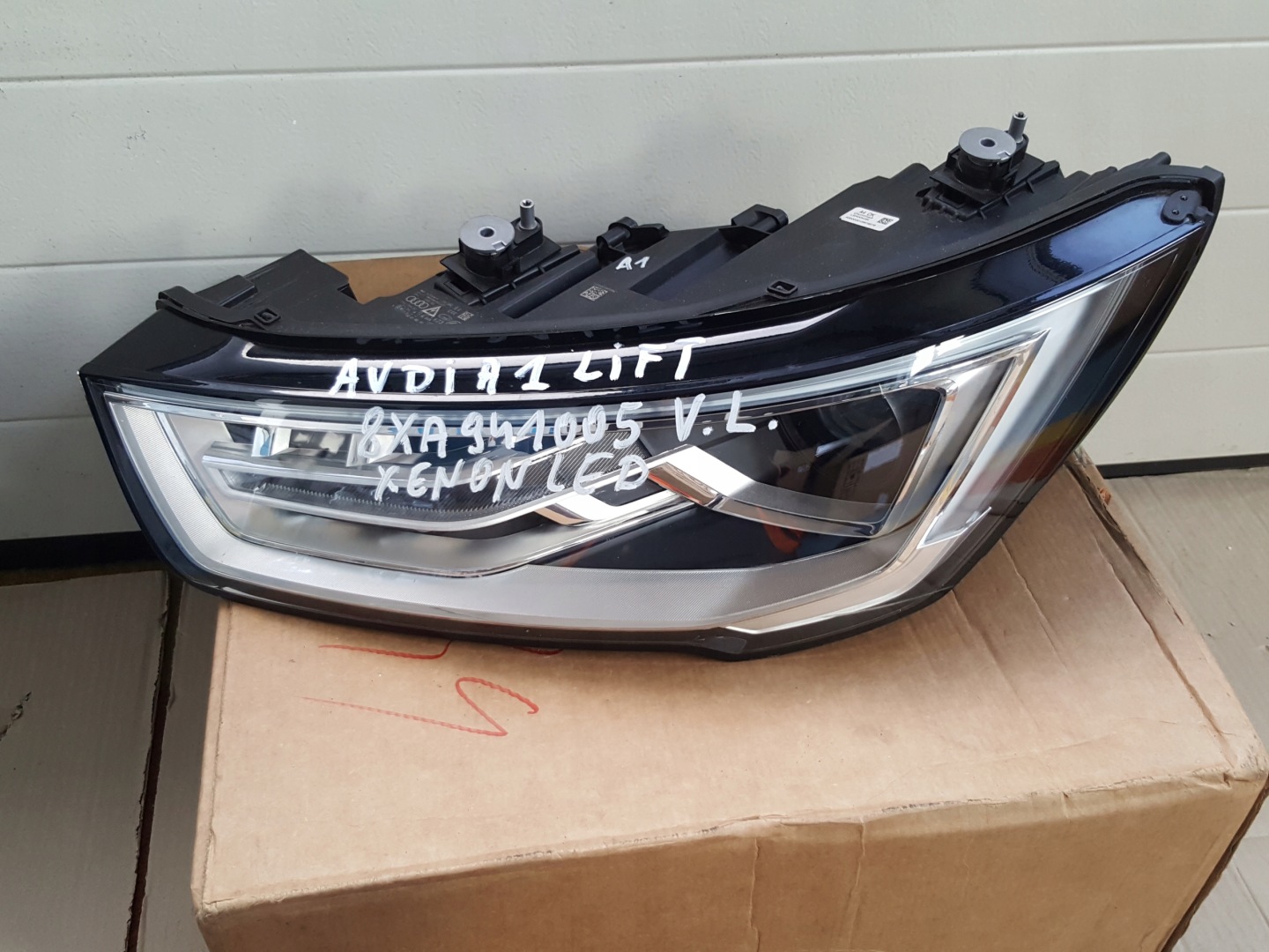 Frontscheinwerfer Audi A1 8XA 8XA941005 Xenon Links Scheinwerfer Headlight - Thumbnail 1