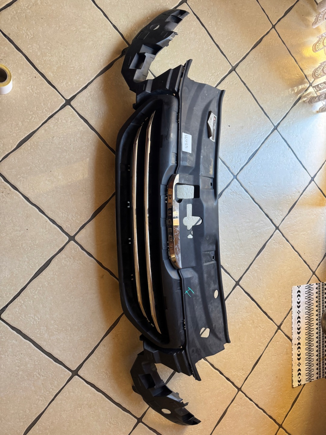 Peugeot 2008 Kühlergrill FRONTGRILL Kühlergitter - Thumbnail 1