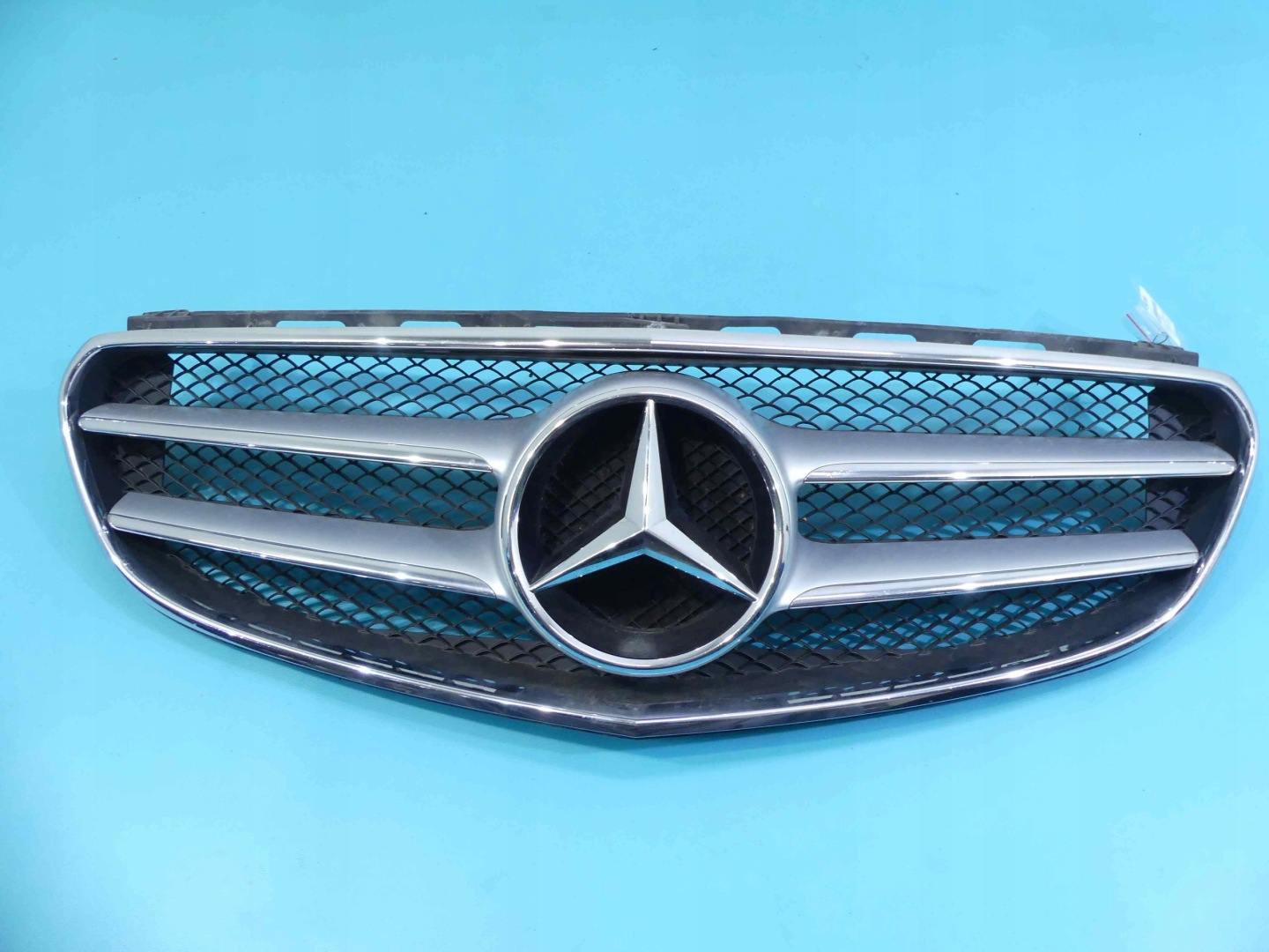 Mercedes-Benz E-Klasse W212 Kühlergrill FRONTGRILL Kühlergitter A2128850822 - Thumbnail 1
