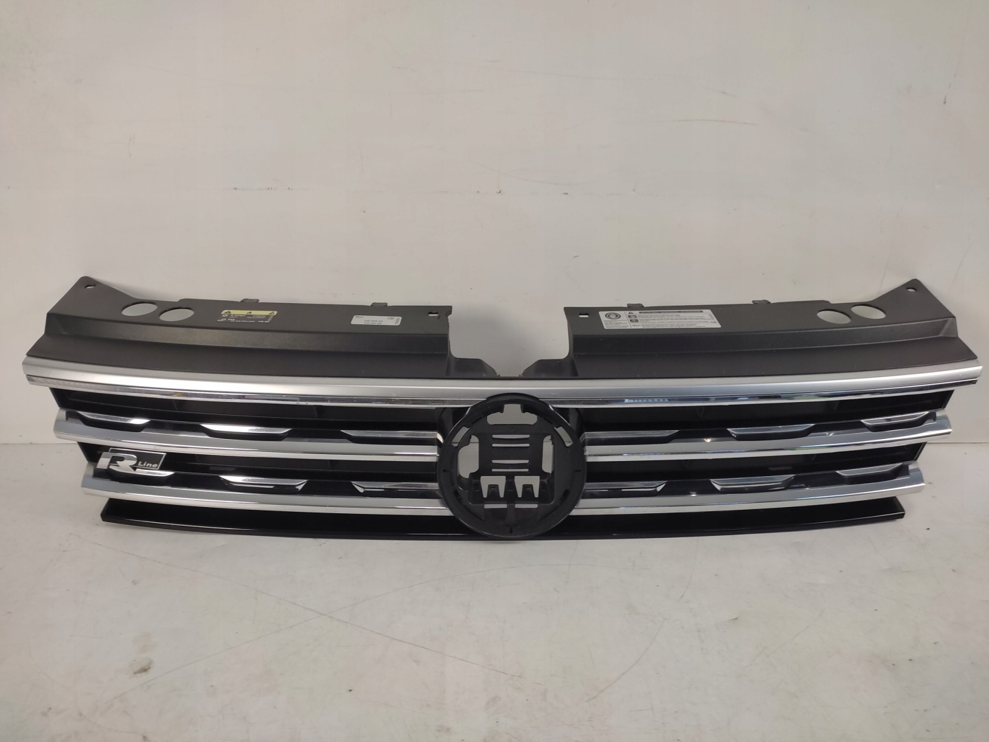 VW Tiguan Kühlergrill FRONTGRILL Kühlergitter 5NA853653B - Thumbnail 1