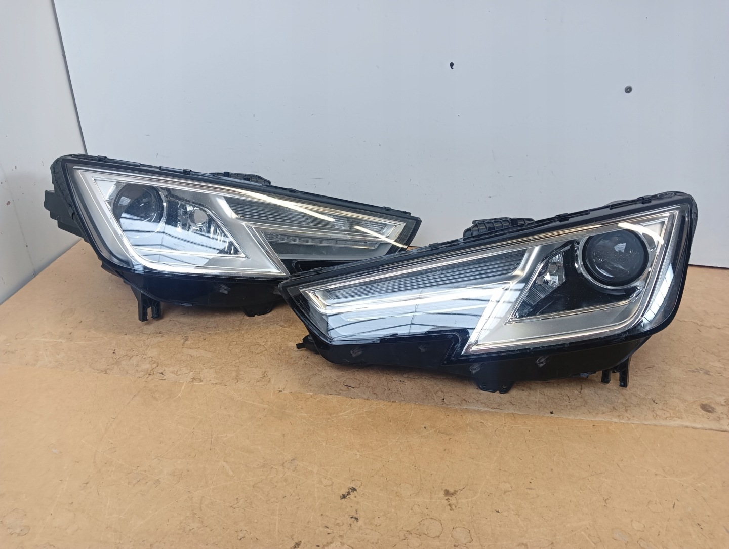 Frontscheinwerfer Audi A4 B9 8W0941005 Xenon Links Scheinwerfer Headlight - Thumbnail 1