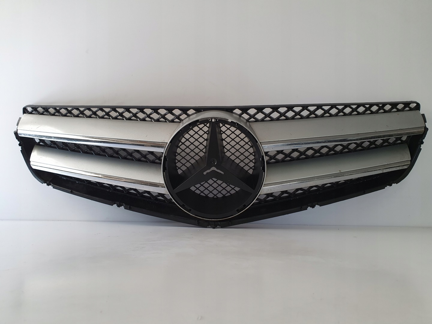 Mercedes-Benz E-Klasse W207 Kühlergrill FRONTGRILL Kühlergitter A2078880283 - Thumbnail 1