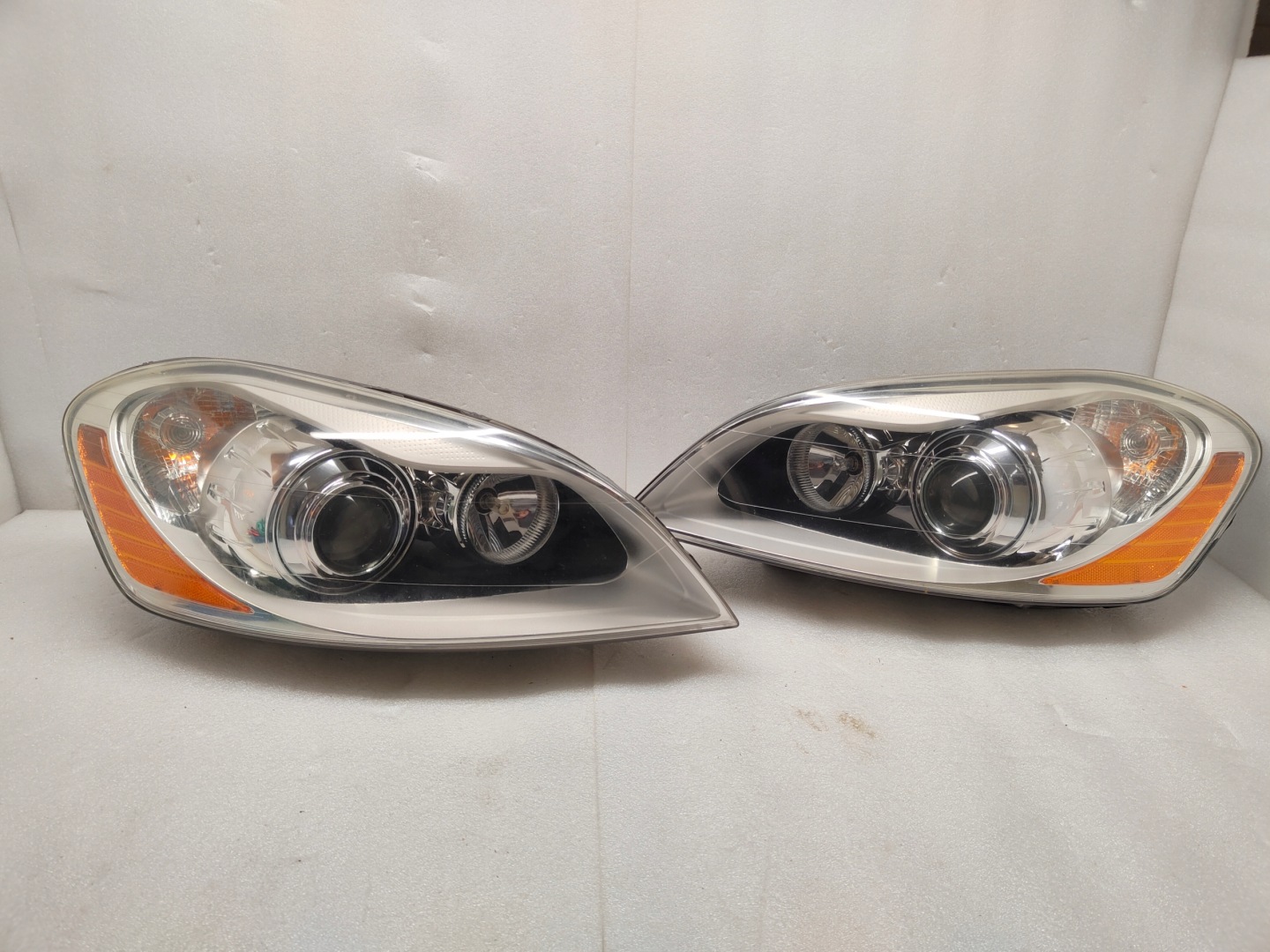 Frontscheinwerfer Volvo XC60 30763135VO Xenon Links Scheinwerfer Headlight - Thumbnail 1