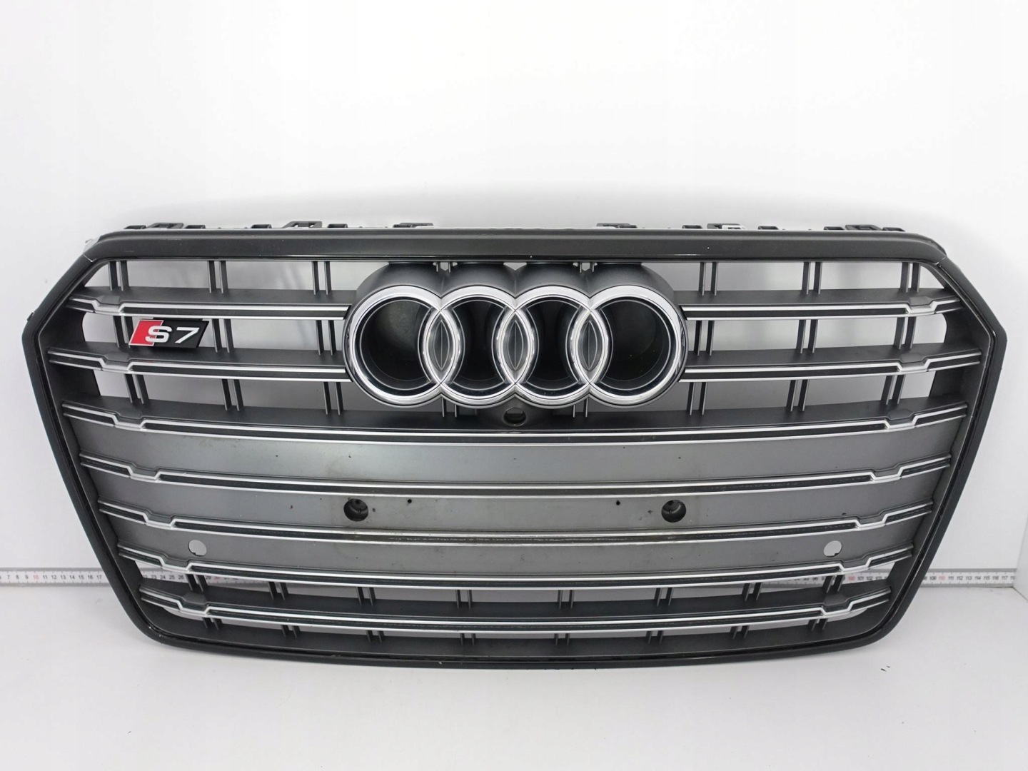 Audi 4G8 Kühlergrill FRONTGRILL Kühlergitter 4G8853651J - Thumbnail 1