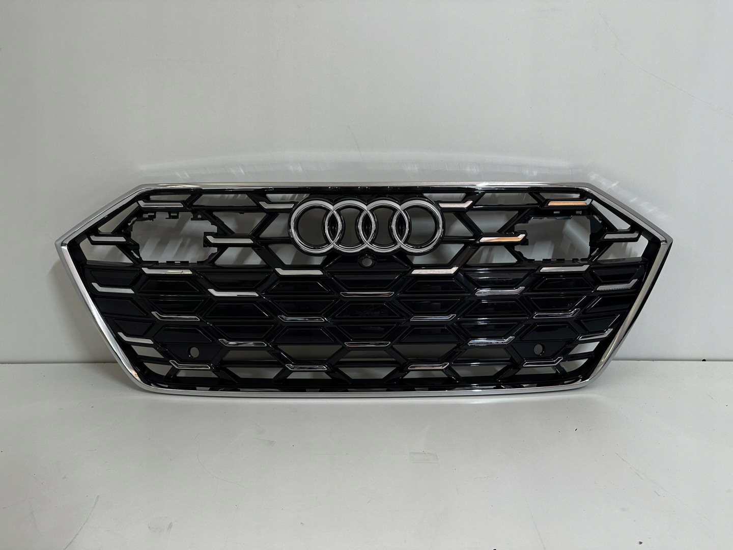 Audi A7 Kühlergrill FRONTGRILL Kühlergitter 4K8853651N - Thumbnail 1