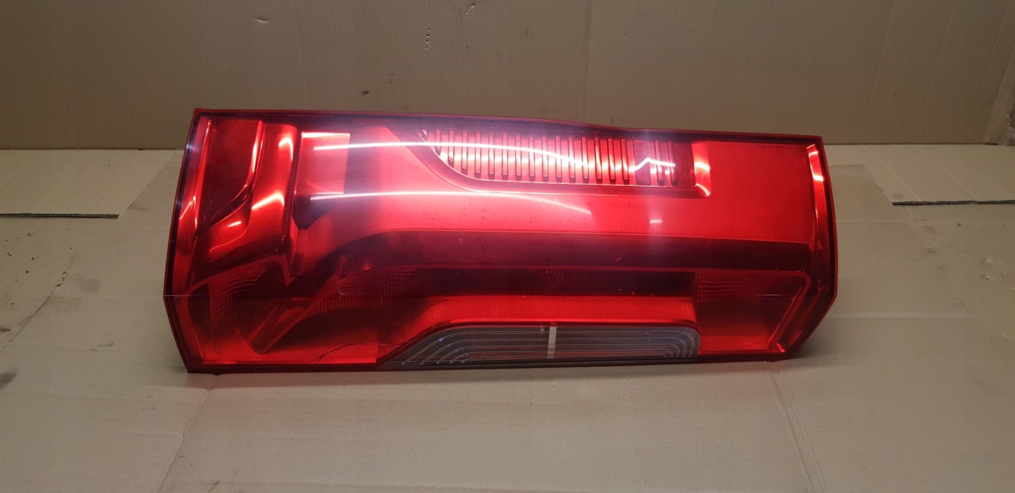 Mercedes-Benz Sprinter W910 Rückleuchte Rearlamp - Thumbnail 2