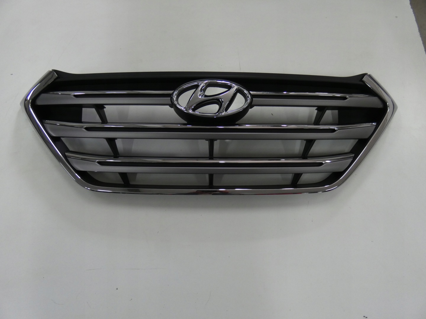 Hyundai Tucson NX4E Kühlergrill FRONTGRILL Kühlergitter - Image 1