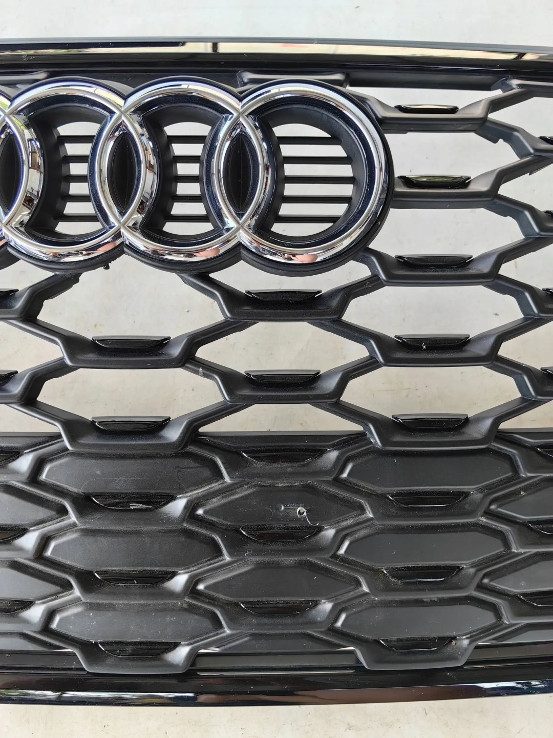 Audi Q3 Kühlergrill FRONTGRILL Kühlergitter 83F853651C - Thumbnail 6