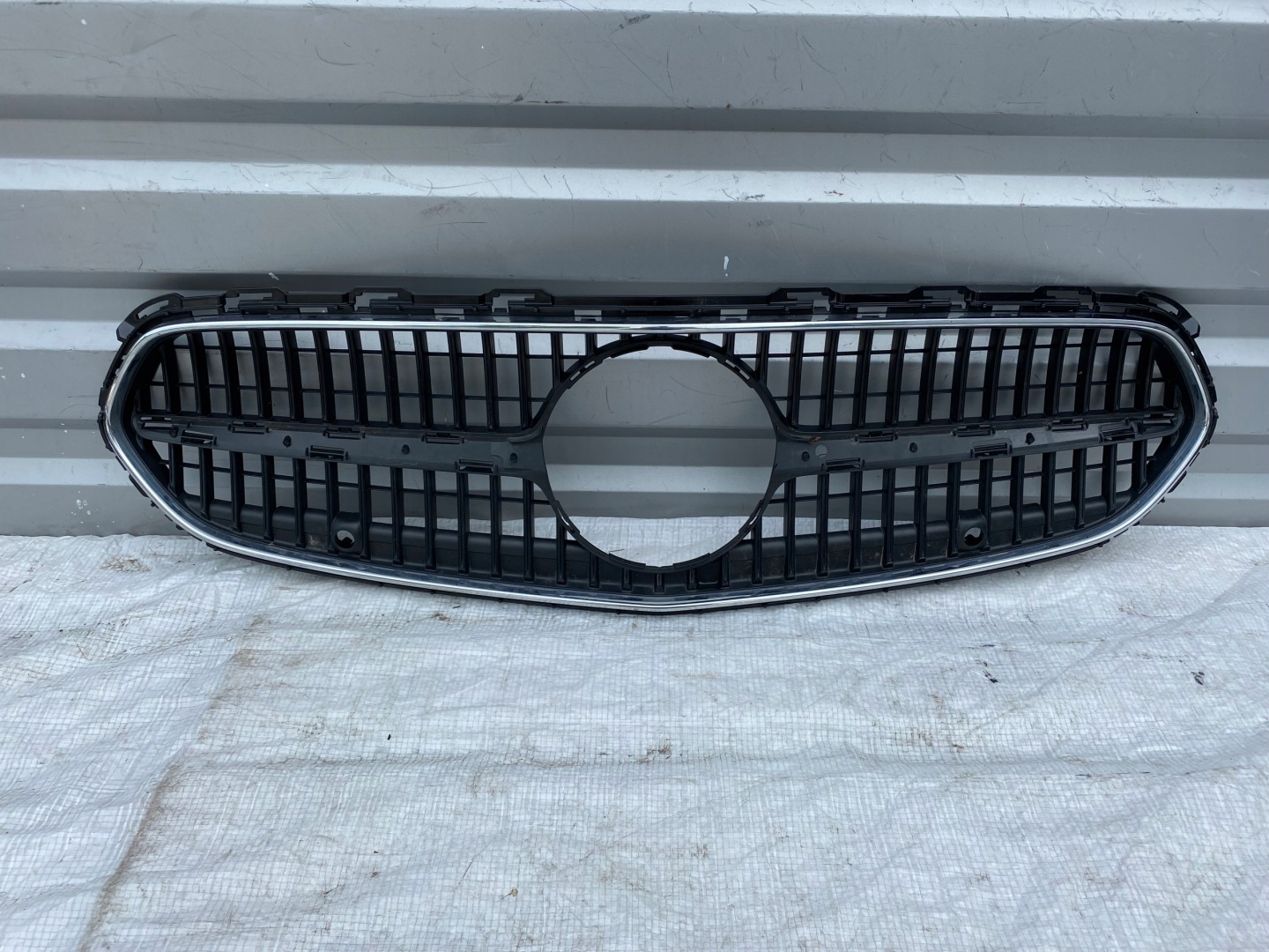 Mercedes-Benz C-Klasse W206 Kühlergrill FRONTGRILL Kühlergitter A2068883800 - Thumbnail 1