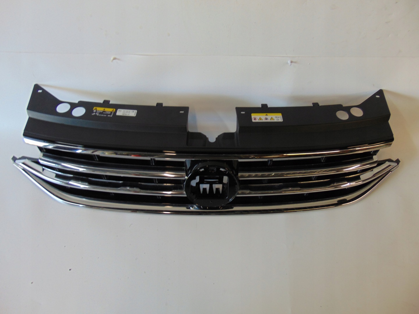 VW Tiguan Kühlergrill FRONTGRILL Kühlergitter 5NA853651BF - Thumbnail 8
