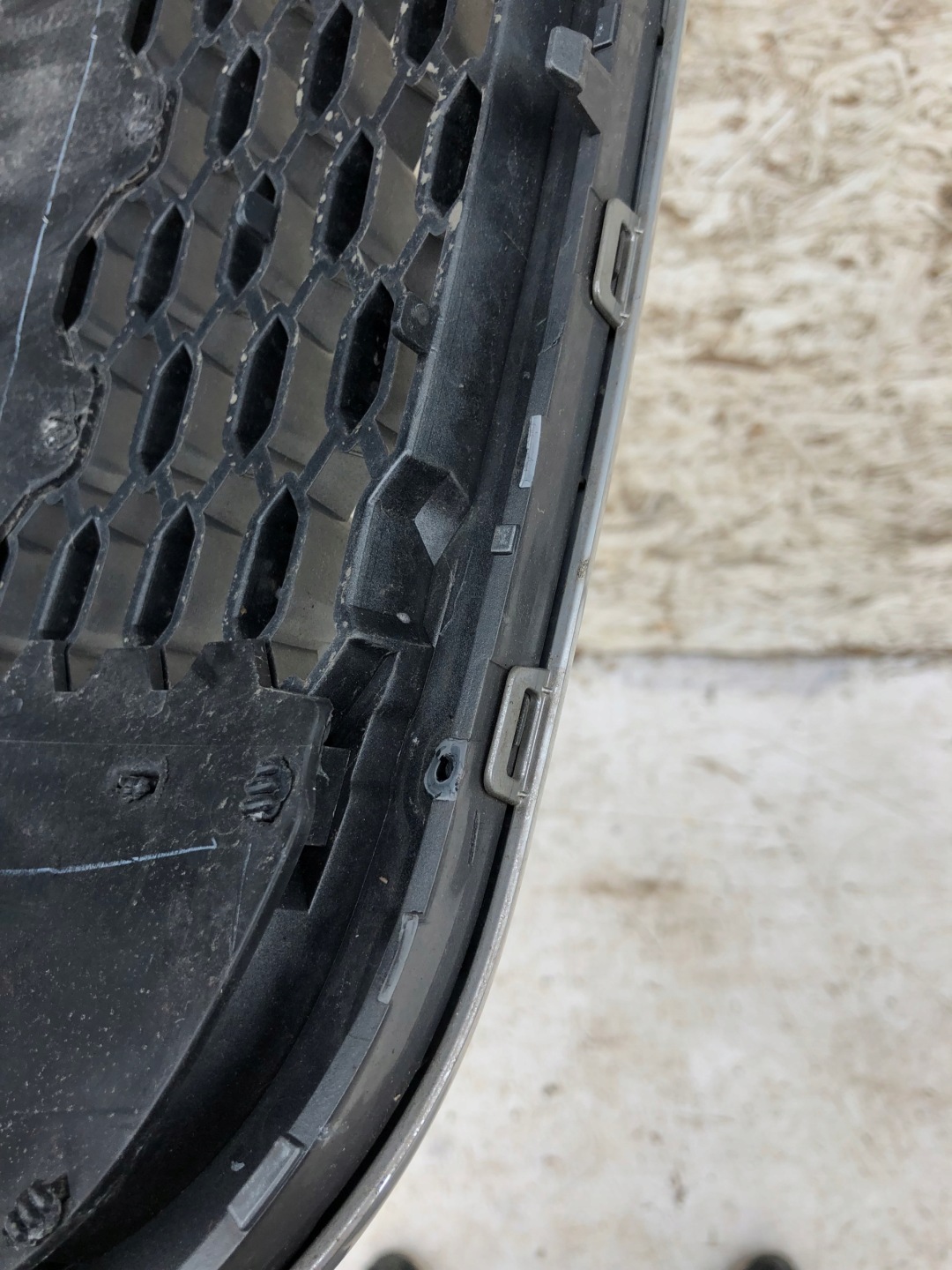 Ford Ka III KAF Mk3 Kühlergrill FRONTGRILL Kühlergitter - Thumbnail 4
