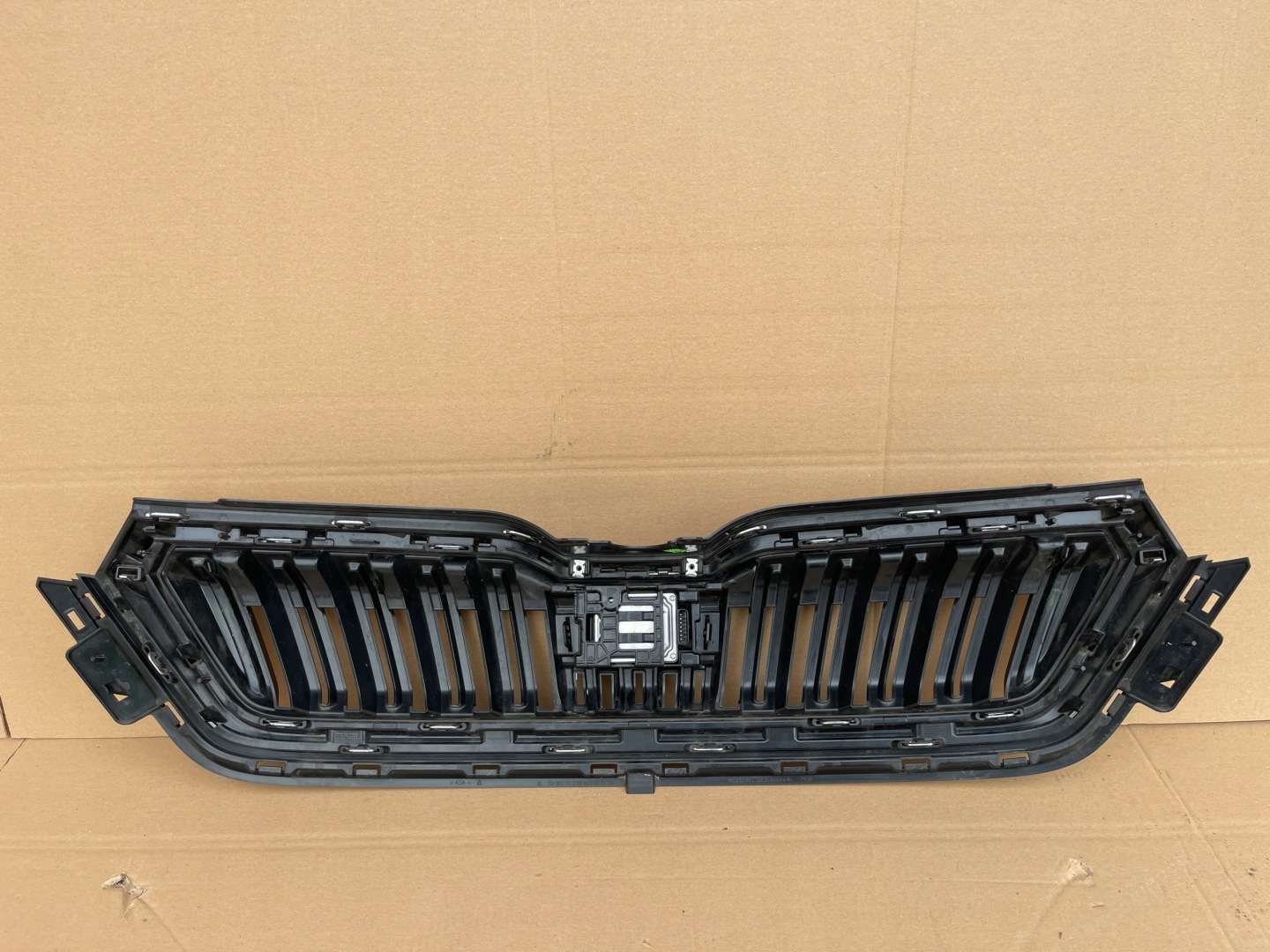 Skoda Kamiq NW Kühlergrill FRONTGRILL Kühlergitter - Thumbnail 4