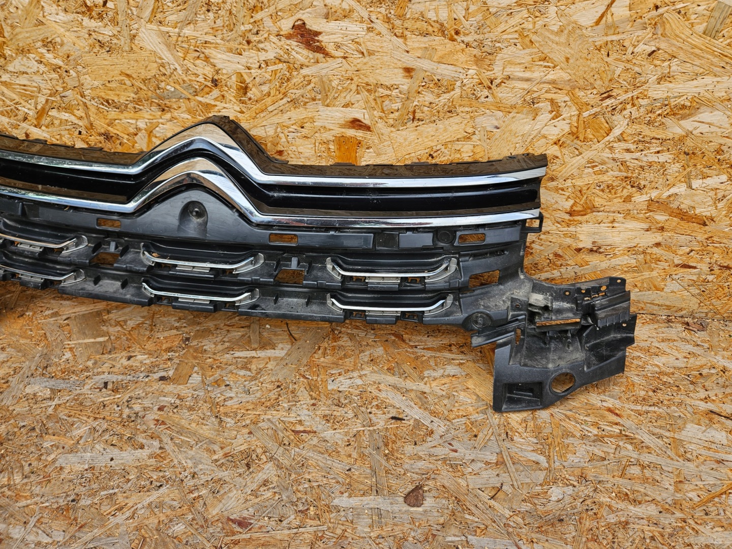 Citroen C5 Kühlergrill FRONTGRILL Kühlergitter 9825347677CI - Thumbnail 4
