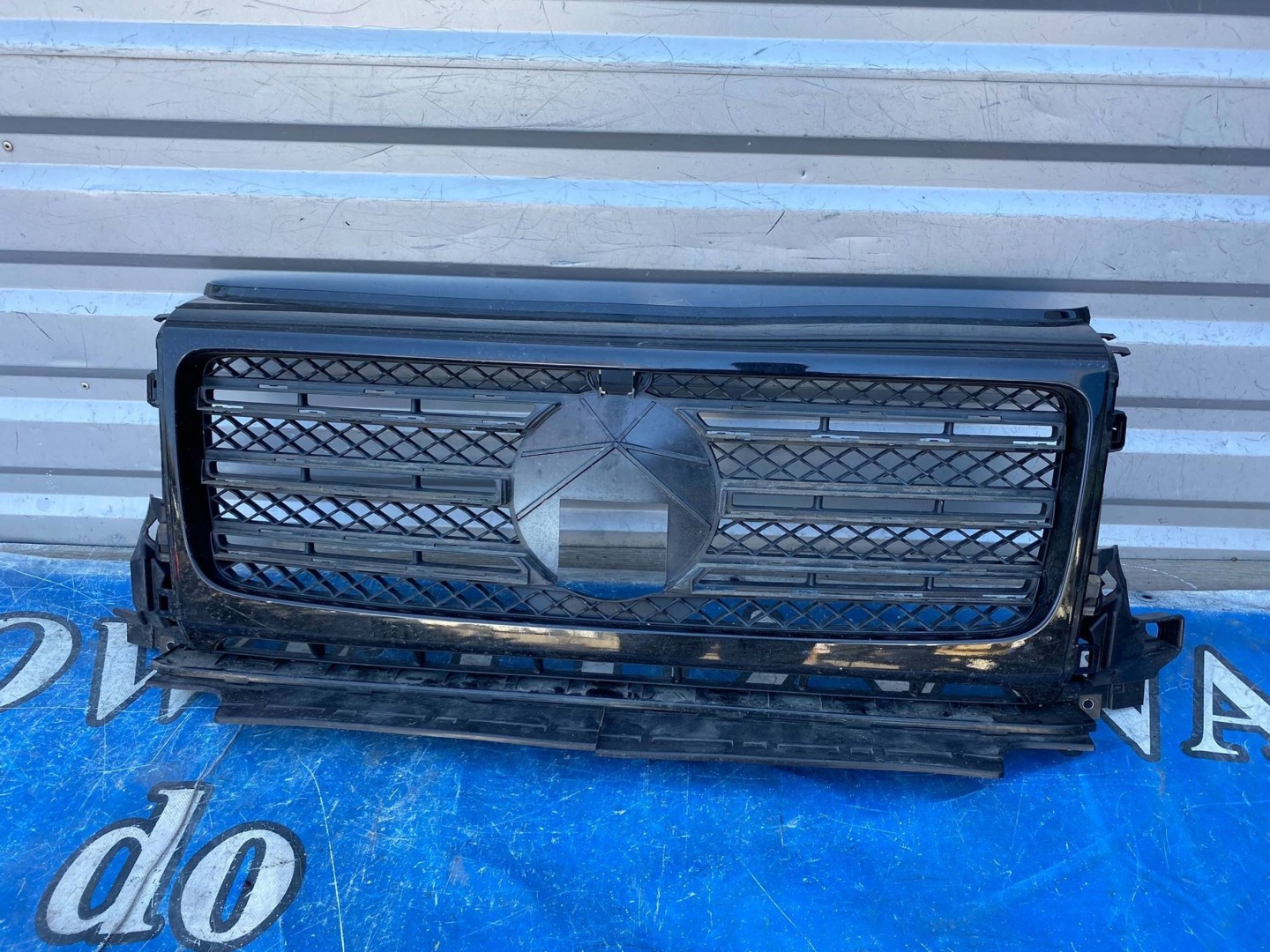 Mercedes-Benz G-Klasse W463 Kühlergrill FRONTGRILL Kühlergitter A4638880400 - Thumbnail 1