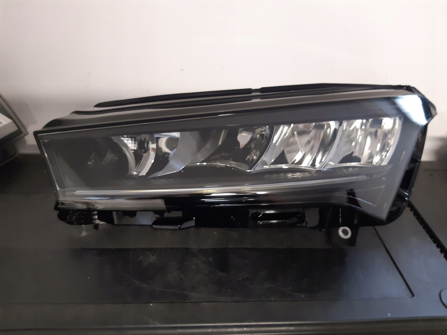 Frontscheinwerfer Skoda Enyaq 5LB 5LB941015F LED Links Scheinwerfer Headlight - Thumbnail 1