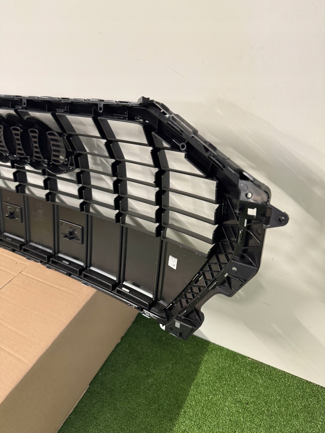 Audi Q3 Kühlergrill FRONTGRILL Kühlergitter 83A853651GR - Thumbnail 10