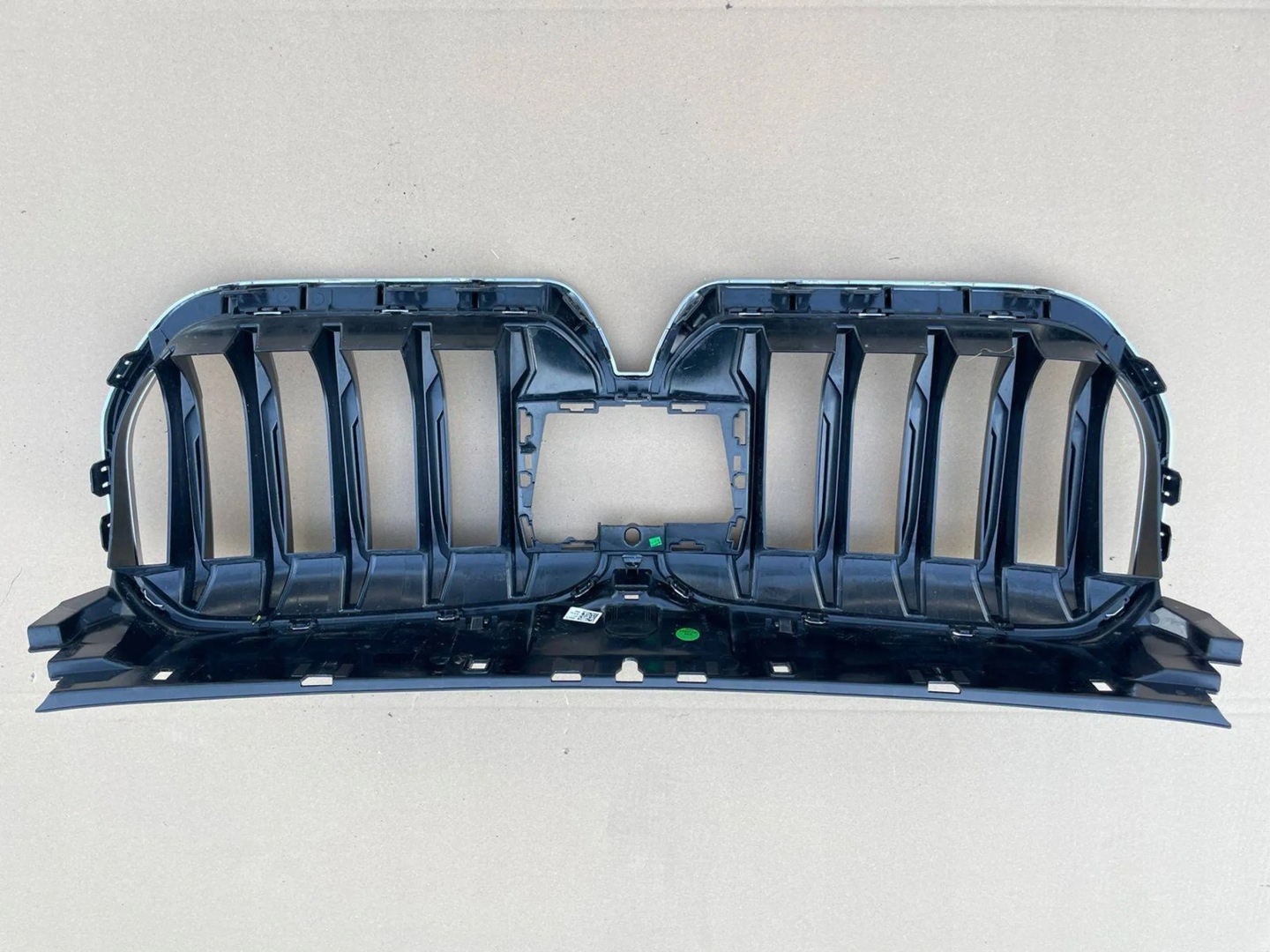 BMW X1 U11 Kühlergrill FRONTGRILL Kühlergitter 1851781 - Thumbnail 4