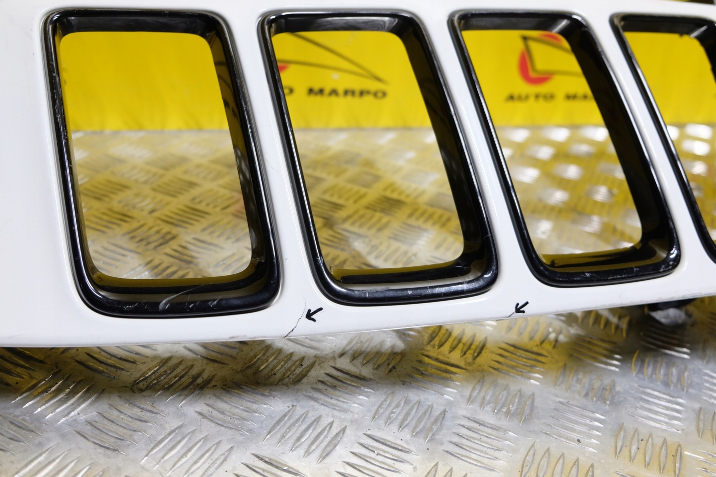 Jeep Cherokee J Kühlergrill FRONTGRILL Kühlergitter - Thumbnail 9