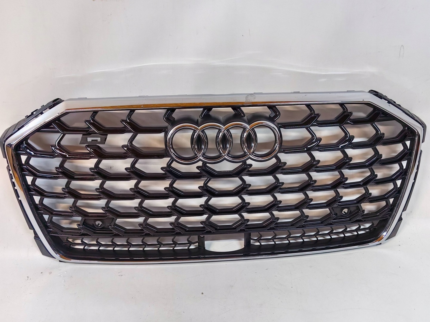 Audi 4N0 Kühlergrill FRONTGRILL Kühlergitter 4N0853651 - Thumbnail 1