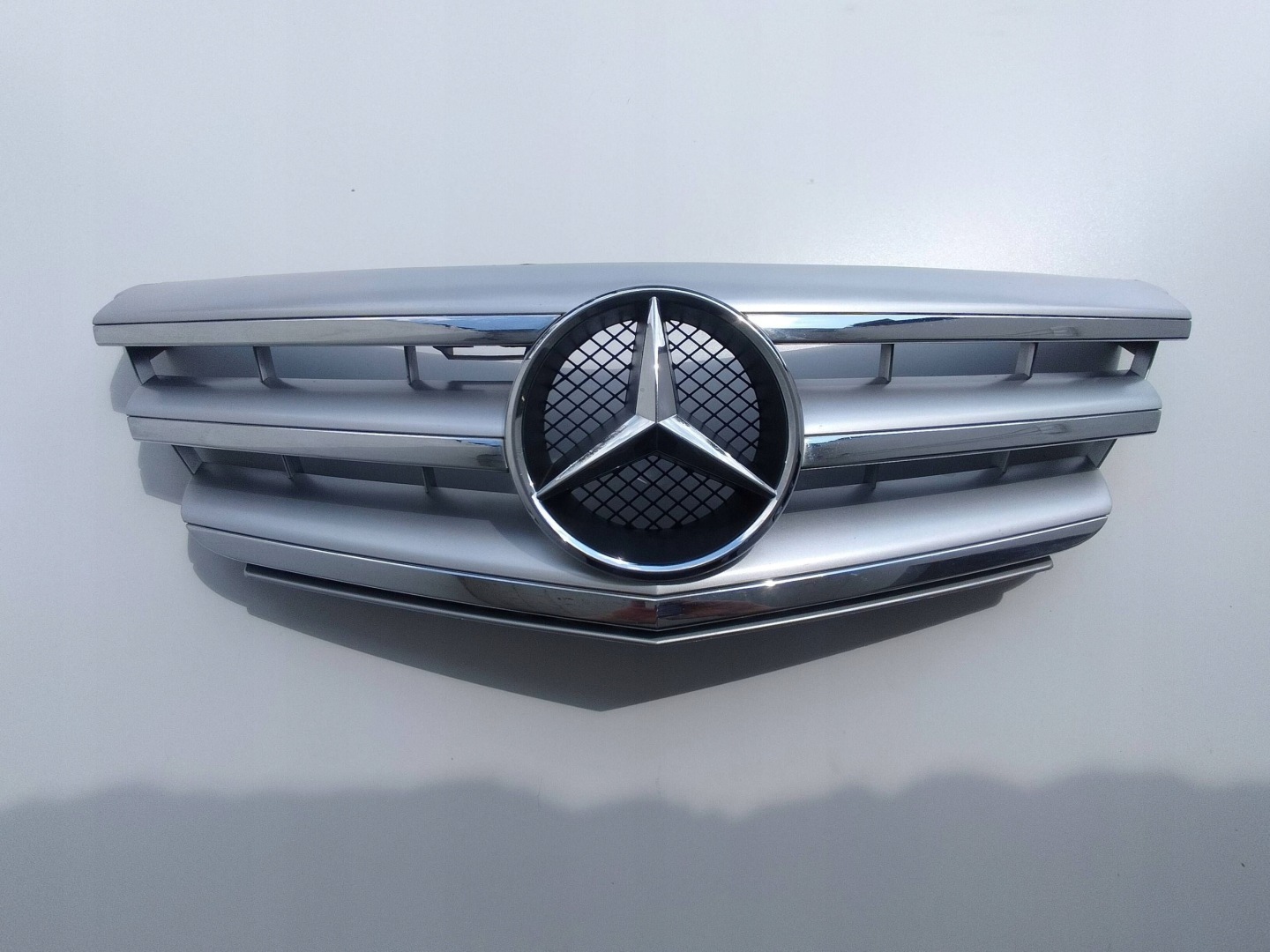 Mercedes-Benz E-Klasse W207 Kühlergrill FRONTGRILL Kühlergitter A2078880260 - Thumbnail 1