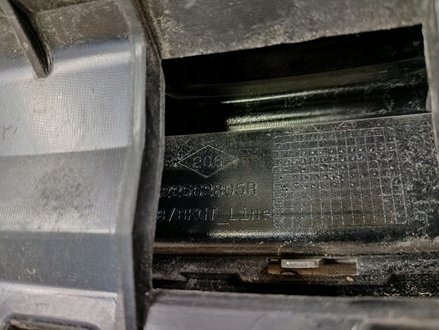 Renault MĂ©gane I BA.. Kühlergrill FRONTGRILL Kühlergitter 367ATRAPAG - Thumbnail 6