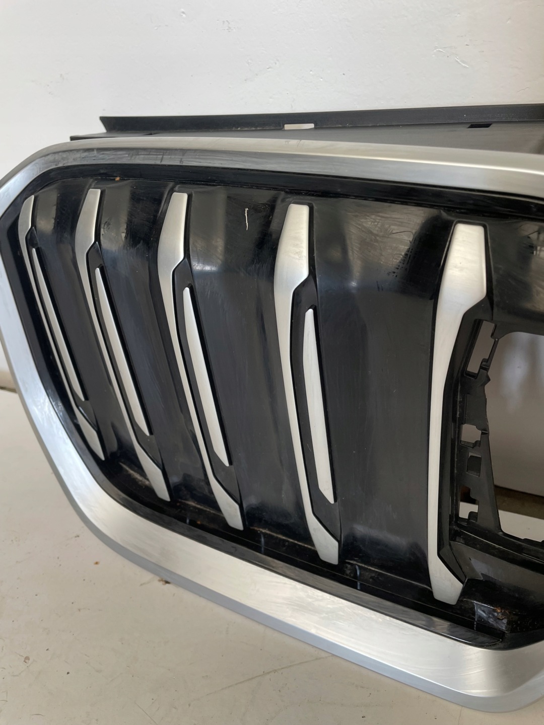 BMW iX U11 Kühlergrill FRONTGRILL Kühlergitter 5113988 - Thumbnail 3