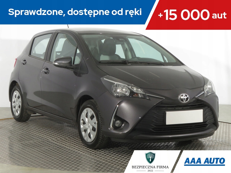 Toyota Yaris III Hatchback 5d Facelifting 2017 1.5 Dual VVT-iE 111KM 2020